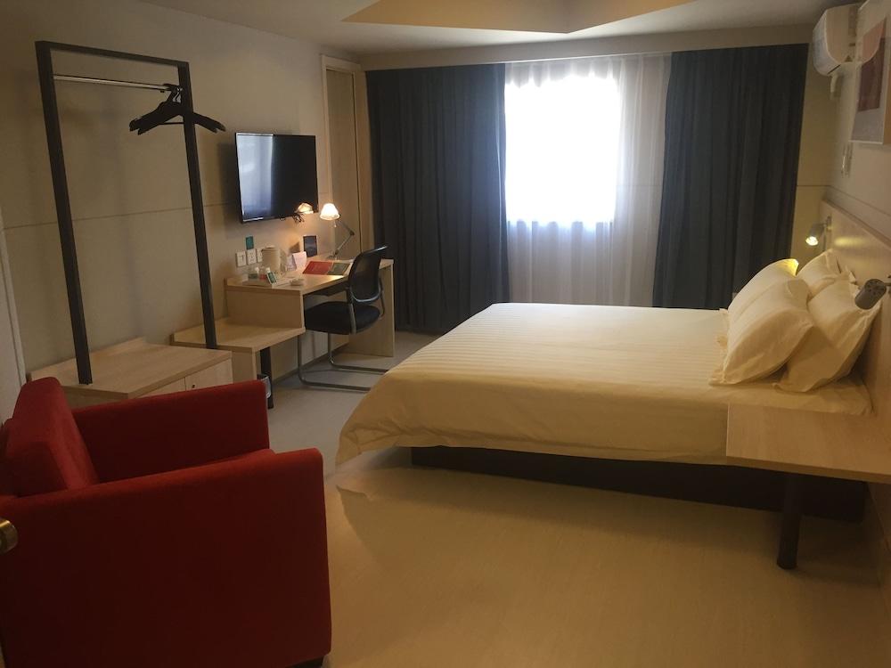 Jingjiang Inn Shanghai Jiading Chengzhong Road Esterno foto