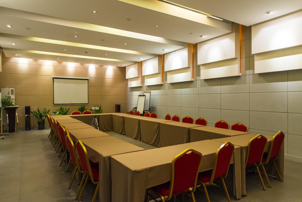Jingjiang Inn Shanghai Jiading Chengzhong Road Esterno foto